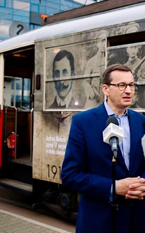 [VIDEO] Premier uczcił pamięć Górnoślązaków deportowanych do ZSRR oraz uczestników II Powstania Śląskiego 